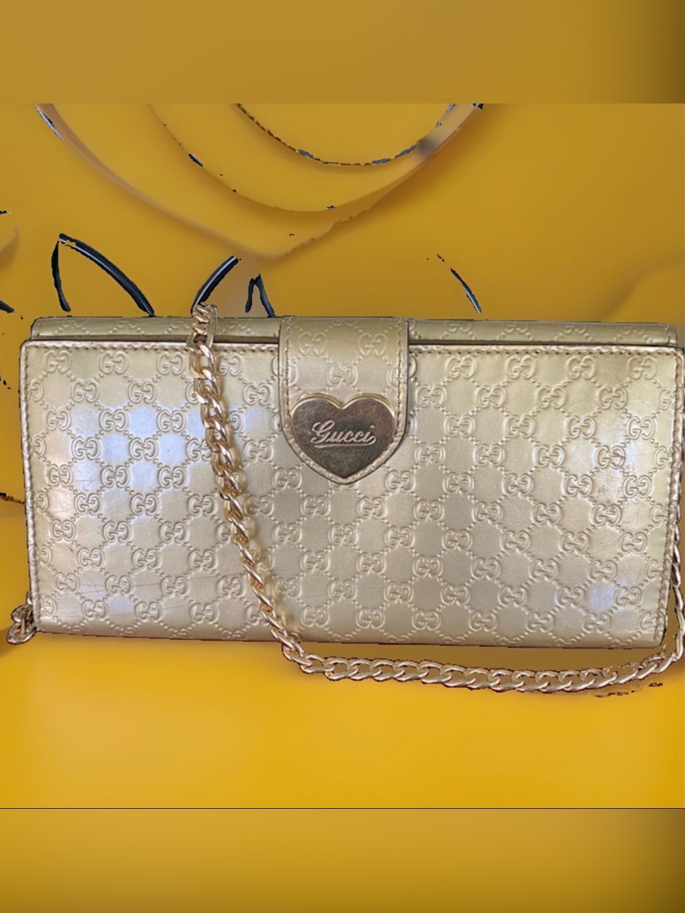 Auth GUCCI Gold Leather Wallet W/Chain, Heart Gg Yellow Leather Italy